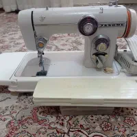 چرخ خیاطی ژانومه۶۷۲