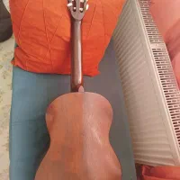 گیتار حرفه ای و خوش صدا|گیتار، بیس، امپلیفایر|فولادشهر, مسکن مهر فولادشهر|دیوار