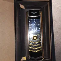 گوشی طرح ورتو