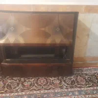 یک عدد بخاری ویک عدد میز و ۴ عدد عسلی|بخاری، هیتر، شومینه|بندر ماهشهر, |دیوار