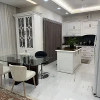 ۸۳متری/جیهزیه‌پسند/تاپ‌لوکیشن/بدون‌مالک