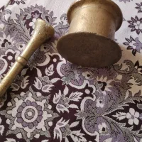 هاون برنجی قدیمی|کلکسیون اشیاء عتیقه|مشکین‌دشت, |دیوار