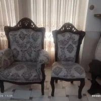 مبل استیل ۹نفره بسیار تمیز و سالم با میز و دو عسلی