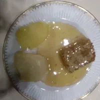 روغن گوسفندروغن گاوی کره ماست کشک مایع عسل رب انار