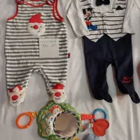 کفش و کالسکه و عروسک لباس و حوله