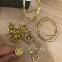 مقداری طلا ۲۰۰ بالا تابلو