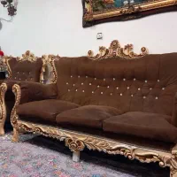 مبل ۷ نفره سلطنتی به همراه میز عسلی