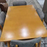 میز غذا خوری ۴نفره ،کاملا سالم و تمیز