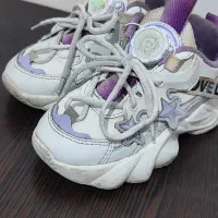 کتونی دخترانه|کفش و لباس بچه|میانه, |دیوار