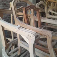 رنگ کار ماهر ونیمه ماهر مبل
