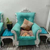 مبل نیمه سلطنتی به همراه میز عسلی و میز نهارخوری