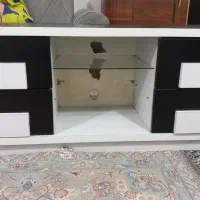 میزتی وی سالم رنگ سفیدمشکی سالم سفارشی درست شده|میز تلویزیون|رشت, کوی حسینی|دیوار