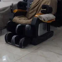 مبل ماساژور بسیار عالی وتمیز