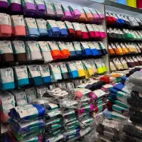 فروشنده خانم مجرد