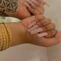 کاشت ناخن درخانه تمام خدمات با کیفیت