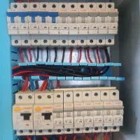 انجام خرده کاری برق و سیم کشی ساختمان