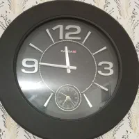 ساعت دیواری