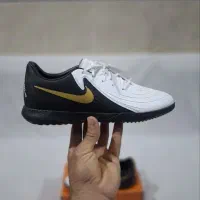 تعدادی کفش فوتسال سالنی اورجینال اصل به شرط|کیف، کفش، کمربند|بهارستان, |دیوار