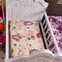 تخت خواب کودک در حد نو