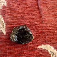 شهاب سنگ رنگ سبز موجوده|کلکسیون اشیاء عتیقه|اسفراین, |دیوار