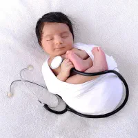 استخدام نیروی خدمات آقا در آزمایشگاه