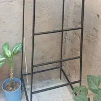 چهارپایه فلزی