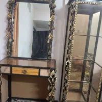 دکور آرایشگاه دو عدد گنجه و میز و آیینه