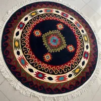 دوعدد فرش گرد۱.۵ در۱.۵ درجه یک و بسیار تمیز|فرش|اصفهان, پینارت|دیوار