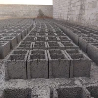 به یک نفر کارگردر بلوک زنی نیازمندیم