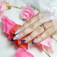 کاشت ناخن طلاب ایثار گلشهر