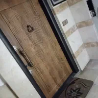 واحد تجاری  مناسب مطب و دفتری  بر میدان سجادیه