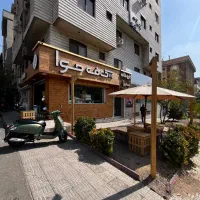 چتر چوبی قطر ۴ با لامپ زیر