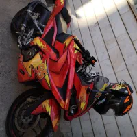 rs 200 موتور آر اس