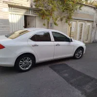 جکj5مدل96سفیداوتوماتیک|خودرو سواری و وانت|تبریز, |دیوار