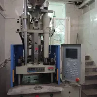 دستگاه تزریق عمودی ۴۰ تن tayu