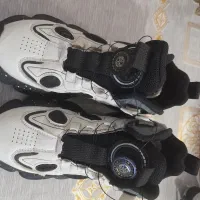 دو جفت کتونی سایز ۳۷ در حد نو