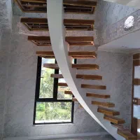 کف پله چوبی نرده چوبی با کیفیت|خدمات پیشه و مهارت|رشت, اسماعیل آباد|دیوار