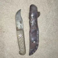 چاقو دسته چوب اصلی غلاف دار|کلکسیون اشیاء عتیقه|بروجرد, |دیوار