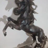 مجسمه|مجسمه، تندیس، ماکت|سلماس, |دیوار