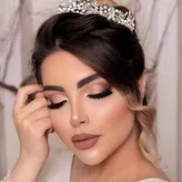تخفیف قیمتهااستثنایی عروس شنیون میکاپ رنگ مش محفلی|خدمات آرایشگری و زیبایی|اصفهان, آبشار|دیوار
