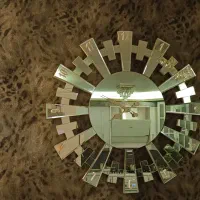 ساعت دیواری آیینه ای طرح خورشیدی|ساعت دیواری و تزئینی|مشهد, نیروی هوایی|دیوار