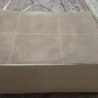 میز بزرگ جلو مبلی