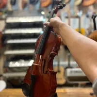 ویولن والنسیا در موزیک ارژنگ|ویولن|پردیس, فاز ۳|دیوار