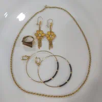 طلا. خالص بدون نگین ورنگ