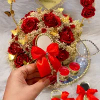 گیفت و سینی حنا