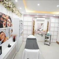 کلینیک زیبایی و درمانی پاردلا