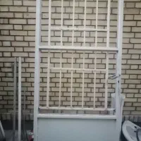 درآهنی با چهارچوب