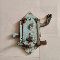 قفل قدیمی عتیقه