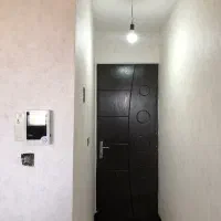 شاگرد کاغذ دیواری