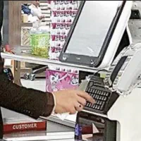 صندوق دار خانم جهت هایپر مارکت